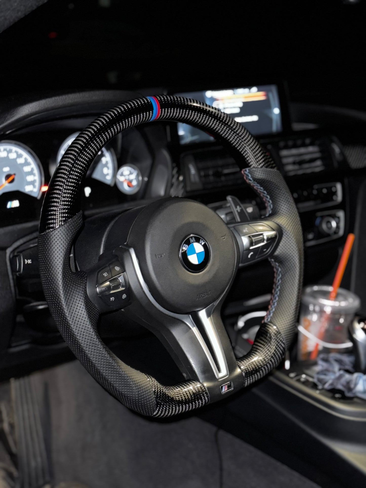 BMW F2X/F3X/F8X/F1X Carbon Fiber Steering Wheel