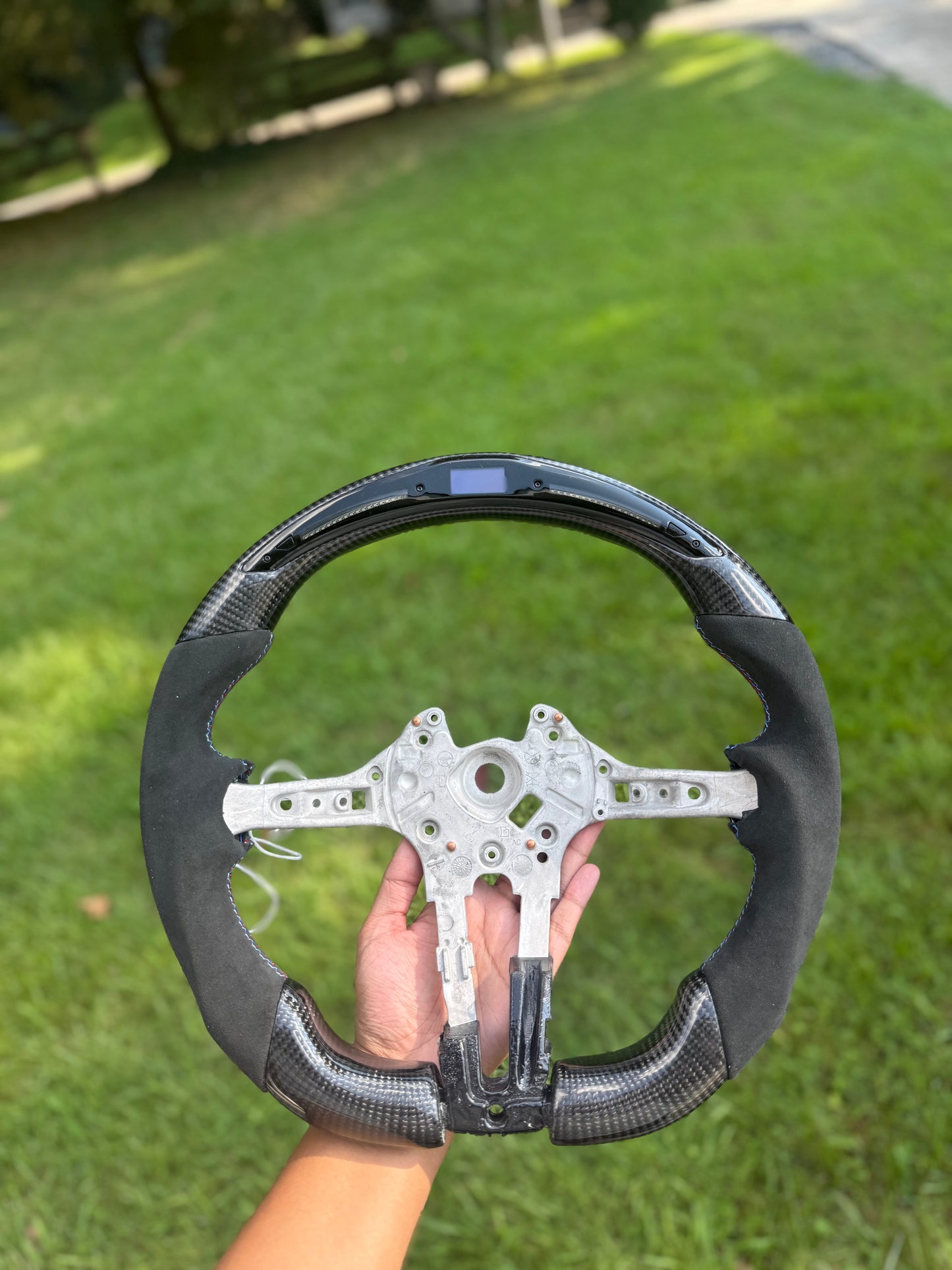 BMW M3/M4/340i/335i F8X/F3X Carbon fiber LED steering wheels.