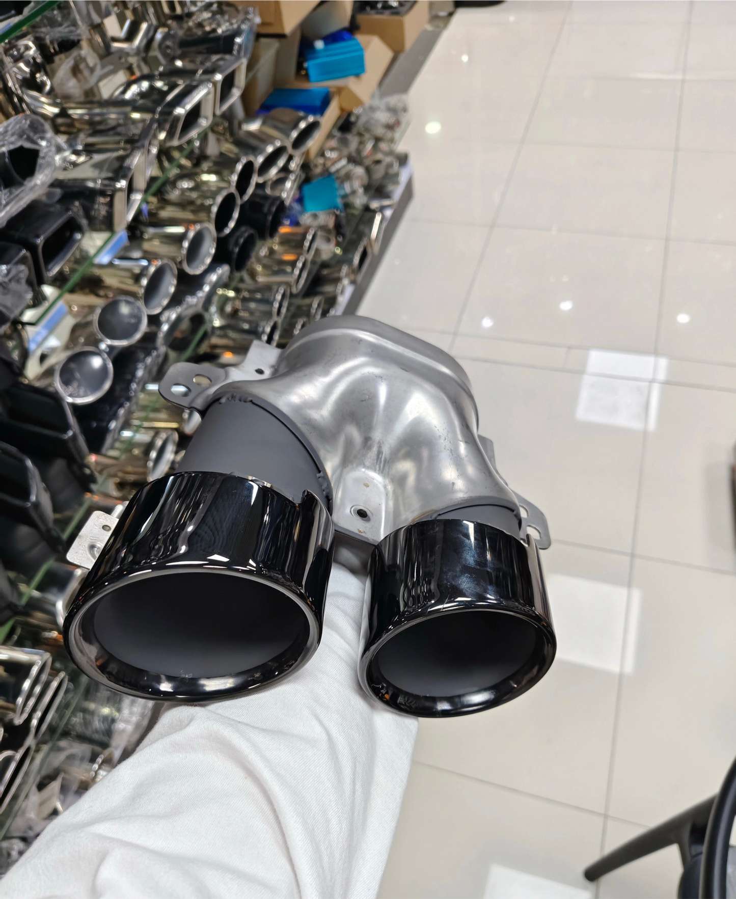 2024 Mercedes GLE 53 Exhaust Tips