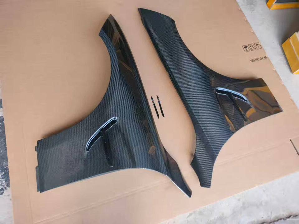 F30 GTS hood + Fender Package